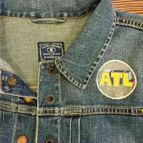 NWOT hand painted Lucky Brand ATL  Atlanta Denim Jacket Sz Xl - Picture 2 of 8
